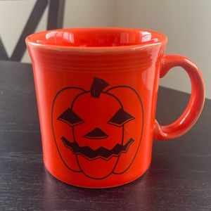 FiestawRe mug jack-o’-lantern in the color poppy